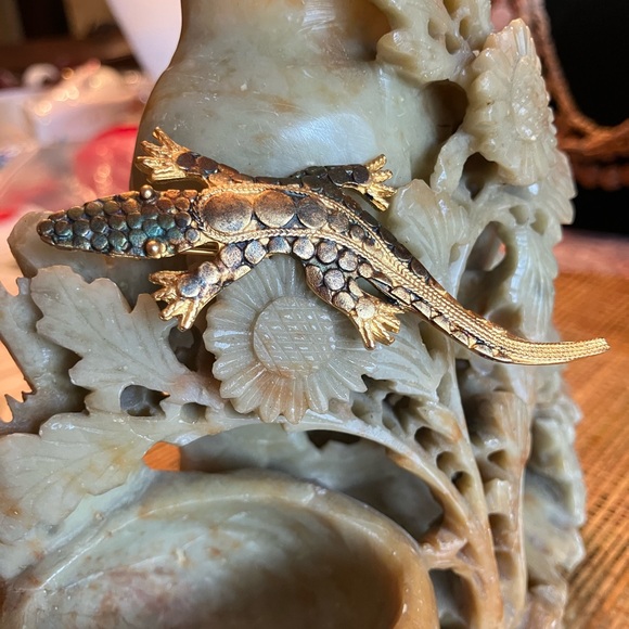 REALISTIC BRASS LIZARD - Picture 1 of 11